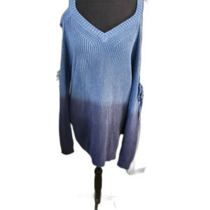 Venus brand cold shoulder sweater size Medium